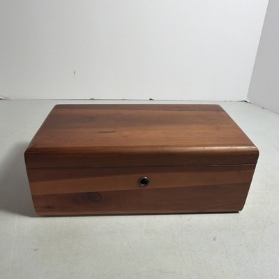 Vintage Lane  Cedar Chest Trinket Box 9'' No Key