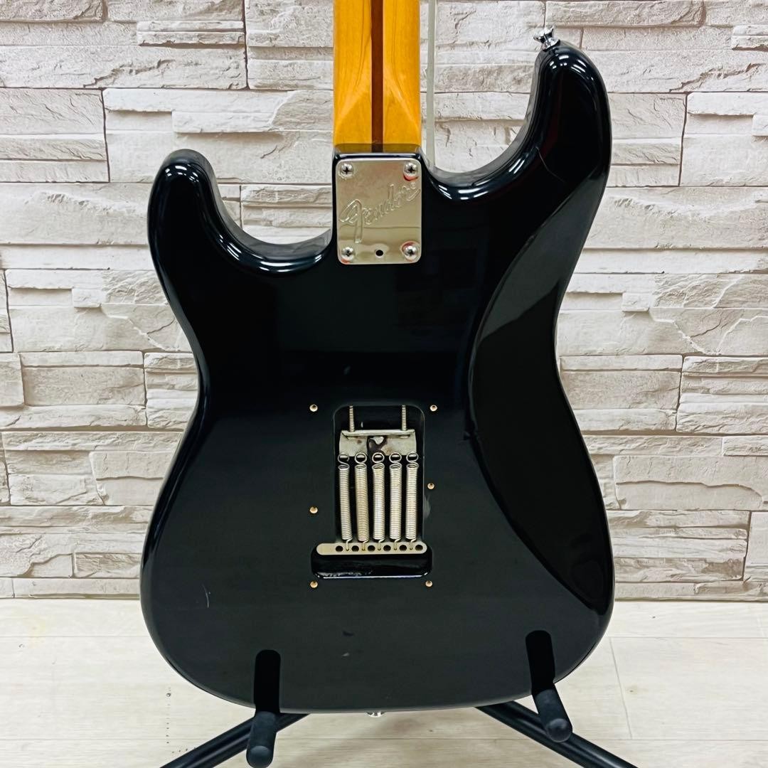 Electric Guitar Fender USA 80s Vintage Stratocaster Black 1984