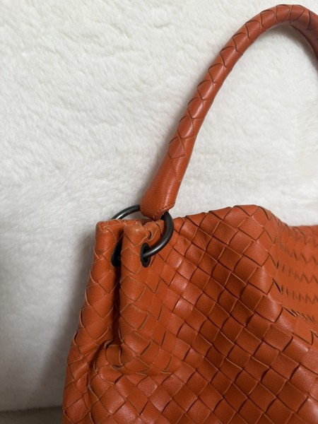 Bottega Veneta Intrecciato bucket bag