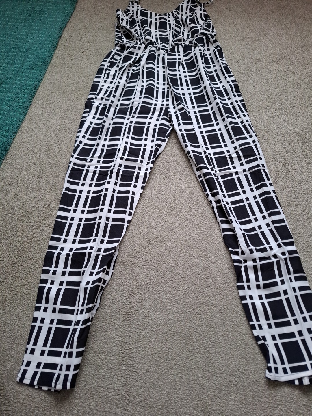 Picture 2 of 9