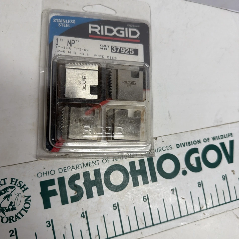 RIDGID 37925 STAINLESS STEEL 1" NPT PIPE DIES - Image 2 of 3