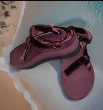 Image of TEVA PURPLE VELVET FLATFORM UNIVERSAL PLATFORM SANDALS, WOMEN UK 5/EUR 38~New