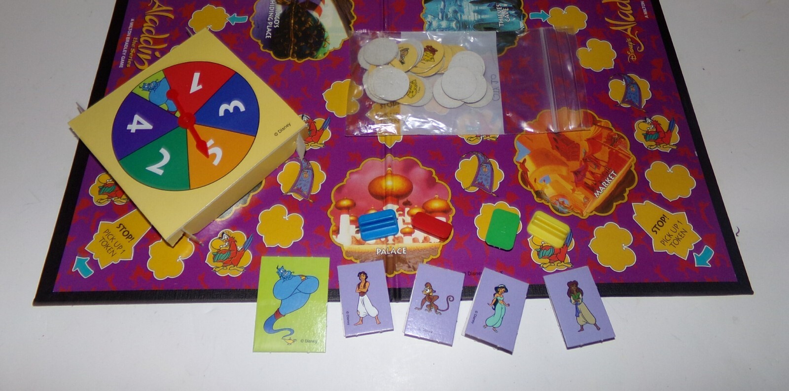 1994 Milton Bradley Disney Aladdin A Tricky Treasure Hunt Board Game