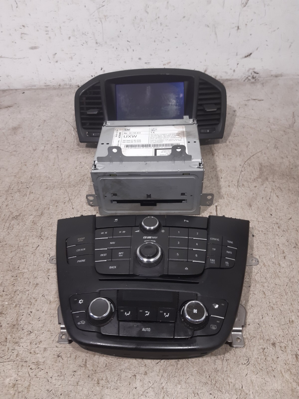 2010 VAUXHALL INSIGNIA RADIO SAT NAV DISPLAY HEAD UNIT AND CONTROLS