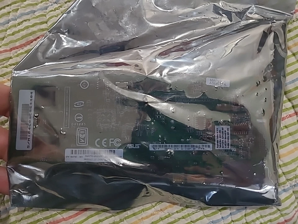 HP 464762-001 ASUS NVIDIA GeForce 8400 GS 256MB PCIe x16 W/SVIDEO - Image 3 of 4