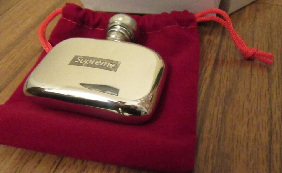 Mini frasco Supreme de peltre plateado FW20 Supreme New York 2020 nuevo envío y devolución gratuitos Foto 2 de 4