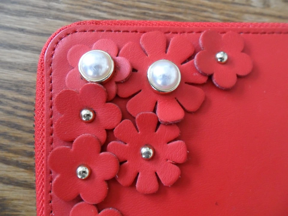 二手 Zac Posen 花卉贴花皮革索引钱包 - 无真品证明 — 第 3/4 张图片