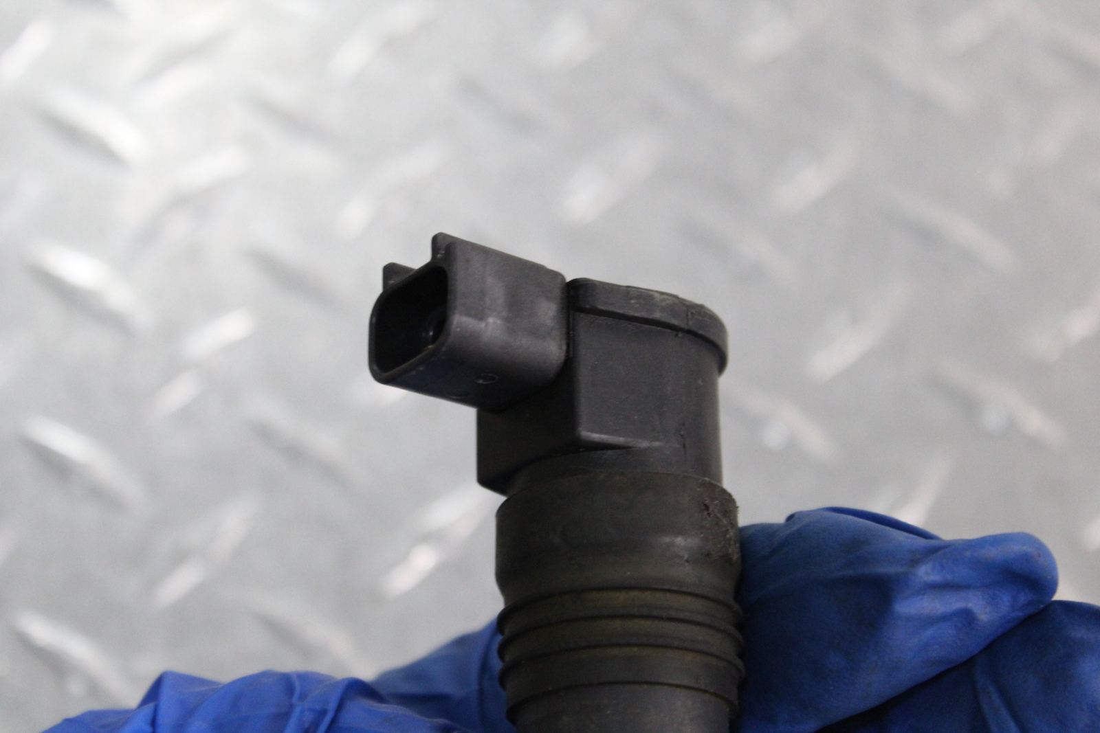 2000 KAWASAKI NINJA ZX9R ZX900F IGNITION COIL SPARK PLUG CAP eBay