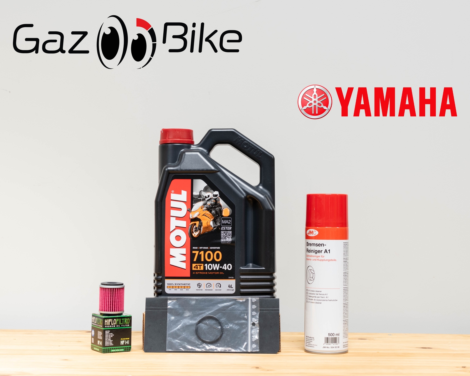 Huile Motul 7100 10W40 4L et kit vidange pour protéger le moteur Yamaha XSR 125