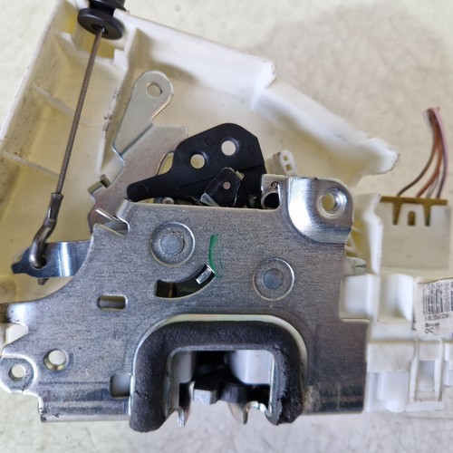 R12* Mercedes Benz W164 X164 W251 Türschloss Vorne Rechts 1697202835 A2517200435 - Bild 3 von 5