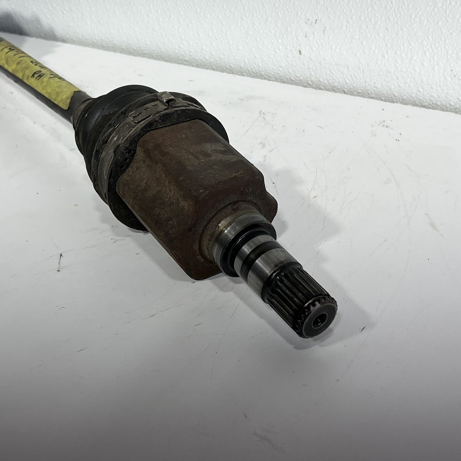14-17 Maserati Quattroporte Right Front Outer Axle AWD 3.0L OEM 1171