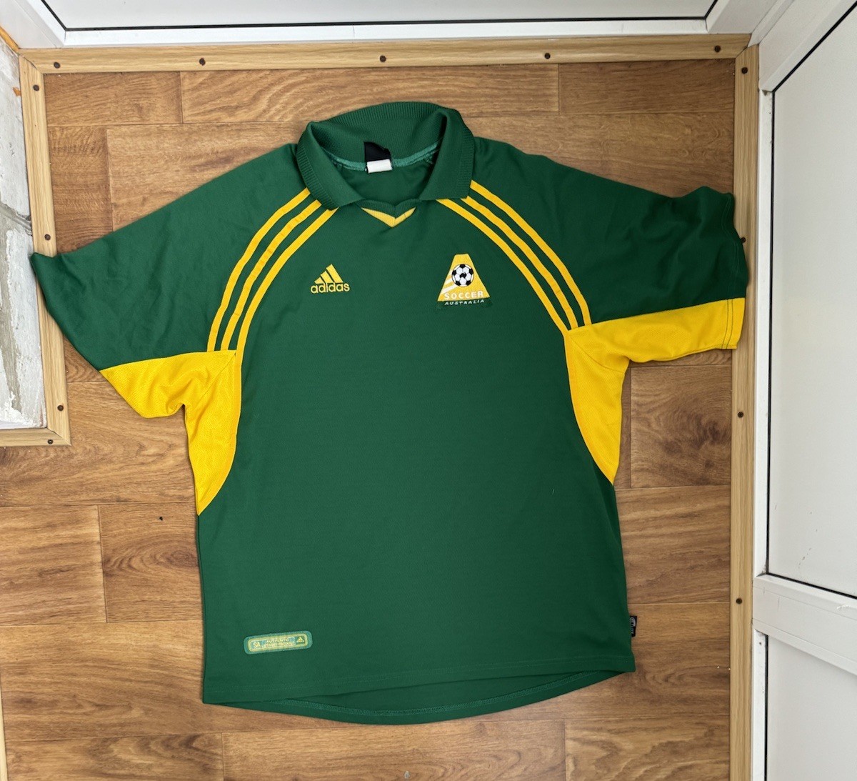 Vintage adidas Australia Soccer Jersey Size XL 2000 2001 2002