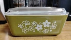 Vintage Pyrex Spring Blossom Crazy Daisy 502 Refrigerator Dish & Lid 1.5 Pt