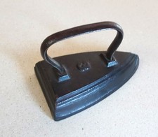 Antique Miniature Cast Iron Salesman sample Sad Iron 4 1/8" - marked "3"