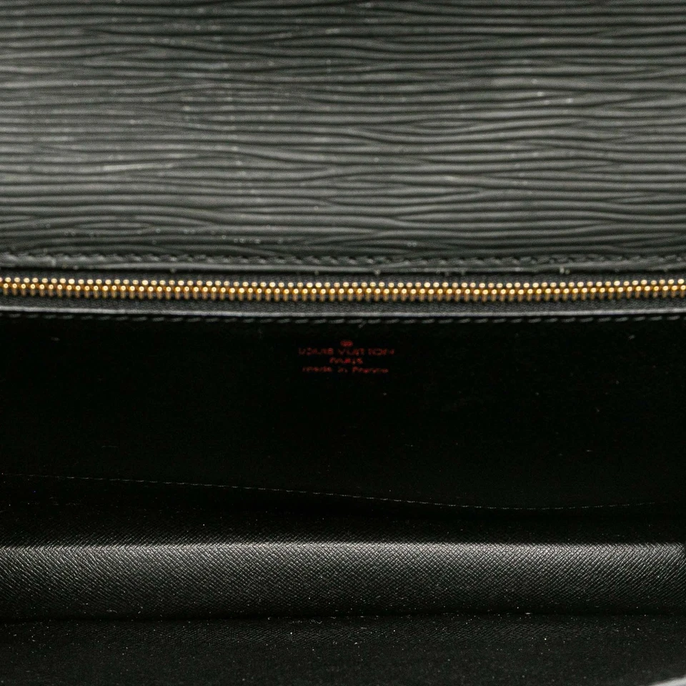 Cartera de cuero negra autenticada Louis Vuitton Epi Monceau 28 Foto 4 de 4