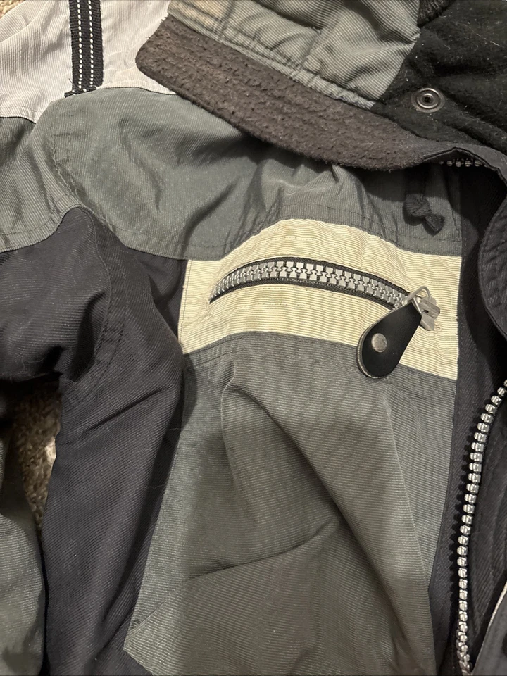 Chaqueta Obermeyer Pacesetter Negra Capucha Extraíble Impermeable Talla Mediana Foto 3 de 4