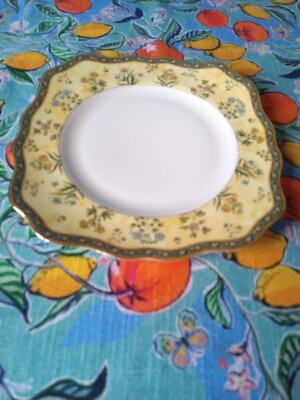 Wedgwood Teller Indien Muster gewellte Stil Kanten perfekt, 21 cm breit 