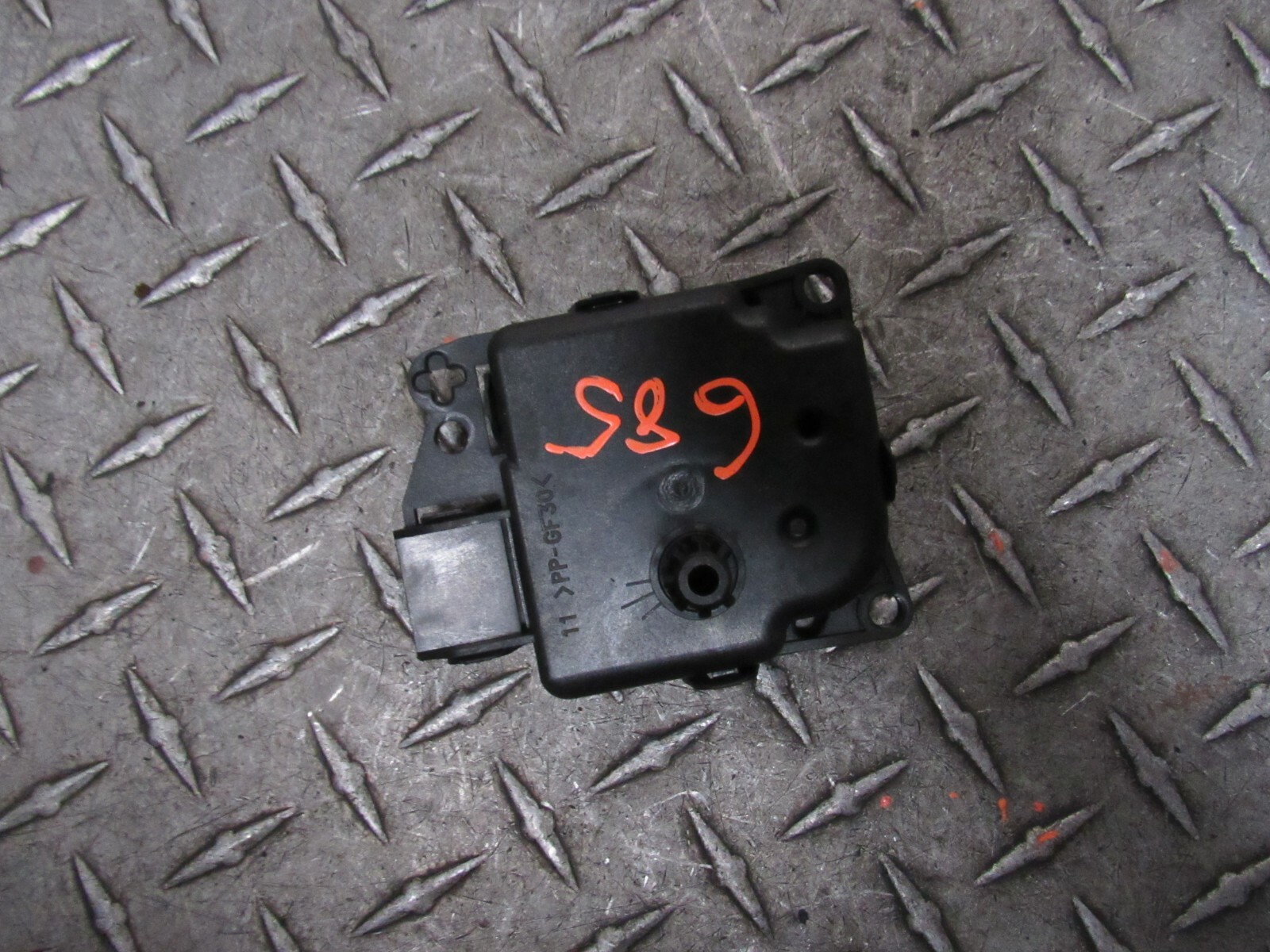 2008 CHRYSLER 300 BLEND DOOR ACTUATOR M8679001a 2.7L eBay