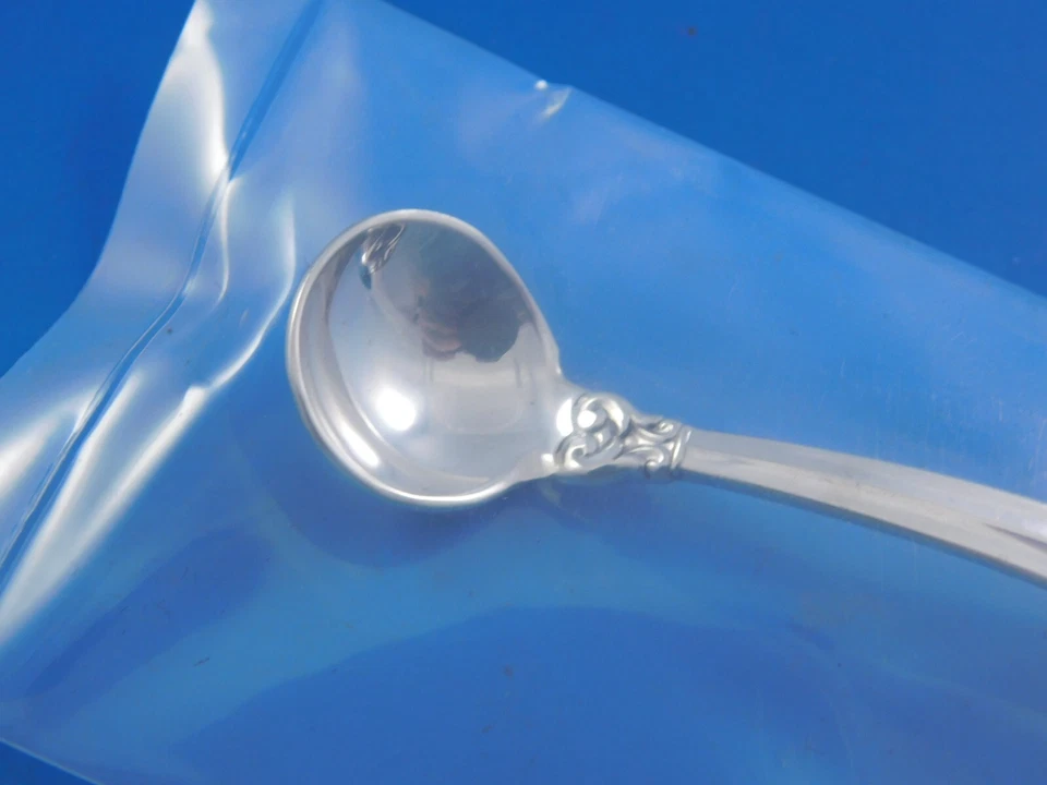 Cuchara de sal Royal Danish by International Master de plata esterlina personalizada 3 1/2" Foto 4 de 4