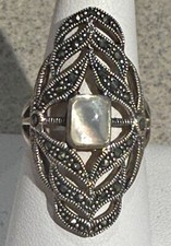 Vintage Sterling Silver 925 Mother of Pearl and Marcasite Ring  Size 8