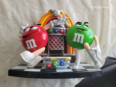 おもちゃ m&msDISPENSER M&M's Candy Dispenser Rock n Roll Juke Box Red and Green