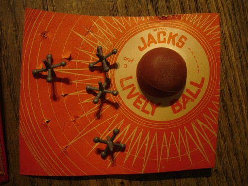 old 1940 vintage toy carry purse metal Jacks & Lively rubber Ball game set doll - Picture 7 of 11