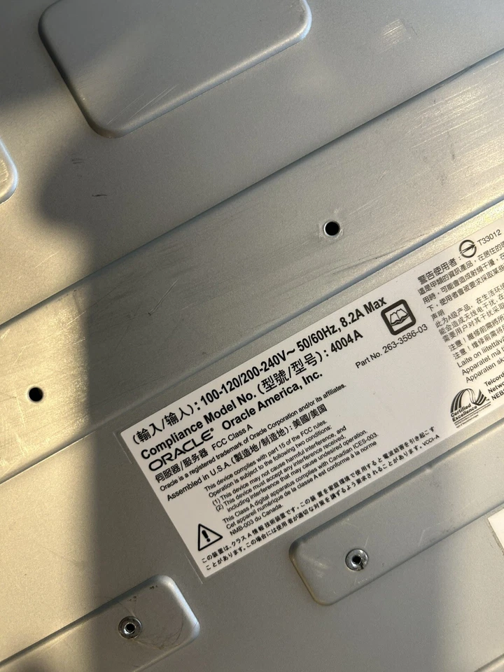 Sun Netra T5220 |Sun Oracle 4004A - Image 2 of 4