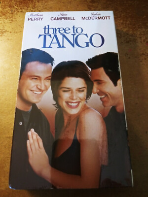 Three To Tango VHS (sealed) Neve Campbell, Matthew Perry 