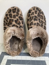 Isotoner Women's Slip On Memory Foam Eco Comfort Leopard Erin Slippers 8.5-9