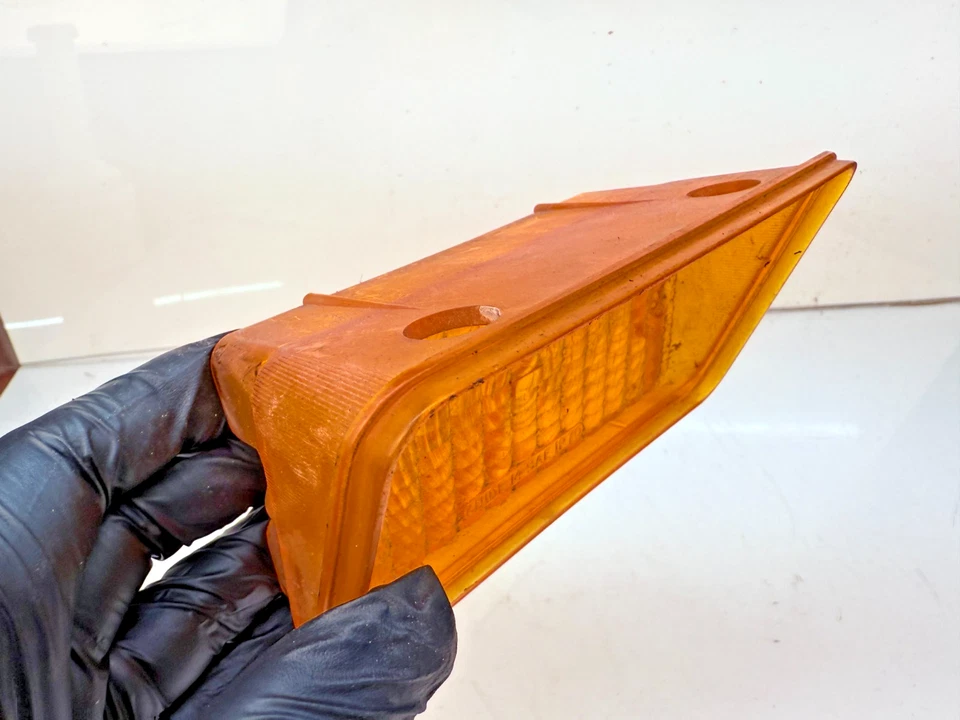 Guía de lente de luz de estacionamiento Chevrolet Chevelle 1970 fabricante de equipos originales 14 SAE IP 70 B1-4 Foto 2 de 4