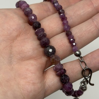 Vintage DTR Signed Faceted Purple Burgundy Ruby Gemstone Beaded Necklace 17-21 
