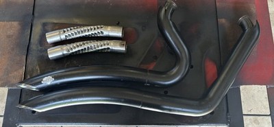 Vance & Hines Big radius 2 Into 2