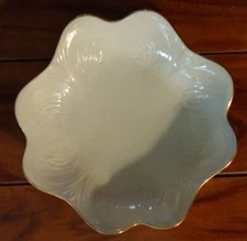 Lenox China SAYBROOKE Pattern Scalloped Serving Candy Bowl Gold Trim 7 3/4"- 8"