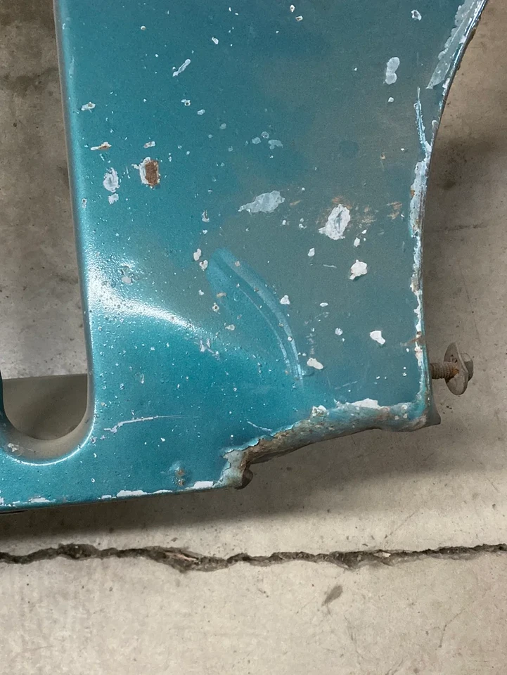 Rejilla delantera Jeepster Commando C101 (66-71) OEM - verde Foto 2 de 4