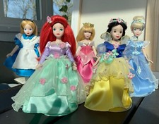 Disney 25th Anniversary porcelain princess dolls set of five with doll stands