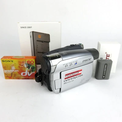 Sony DCR-HC23E PAL MiniDV Handycam Camcorder 2,5" LCD 20x Zoom Digital Video - Bild 1 von 4