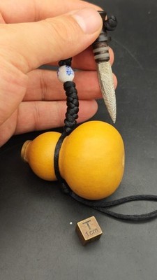 Altay meteorite iron meteorite sword gourd northwest stone pendant