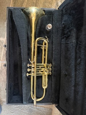 Bach TR300 TRUMPET with mouthpiece and case. Made in USA | eBay