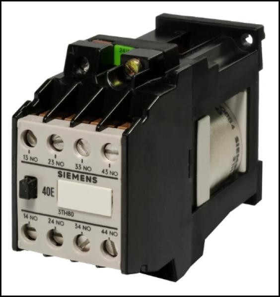 Contacteur auxiliaire Siemens 3TH8040-0A a 4 poles pour une commutation precise