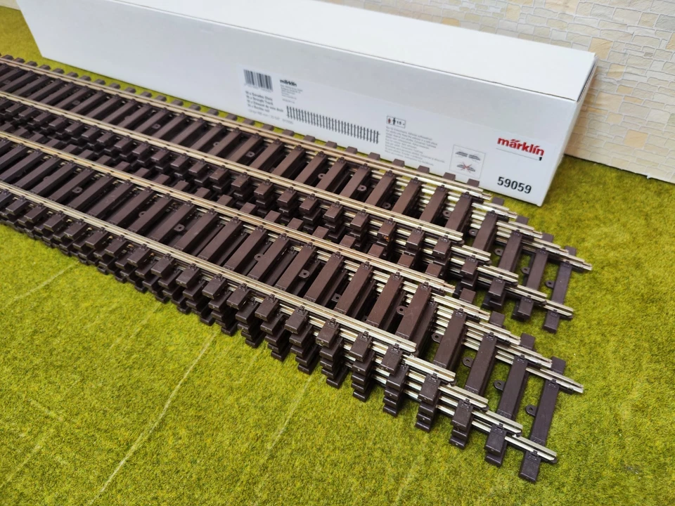10x Märklin 59059 Track 1 Track/Rail Straight 600 mm Mint with Original Packaging - Image 2 of 4