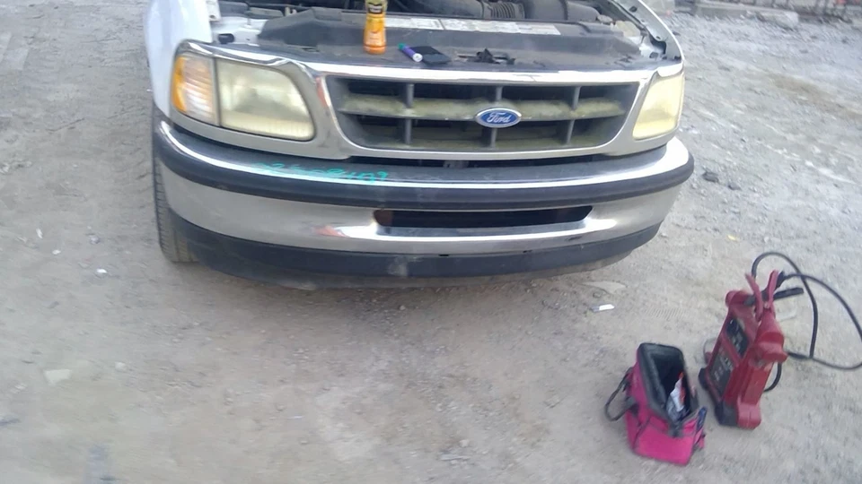 Compresor de aire acondicionado 8-330 Hang-on AC VIN L para camioneta Ford F150 97-00 5221119 Foto 3 de 4