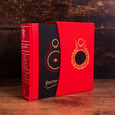 The Lord of the Rings Deluxe Slipcase Edition Illustrated by J. R. R. Tolkien