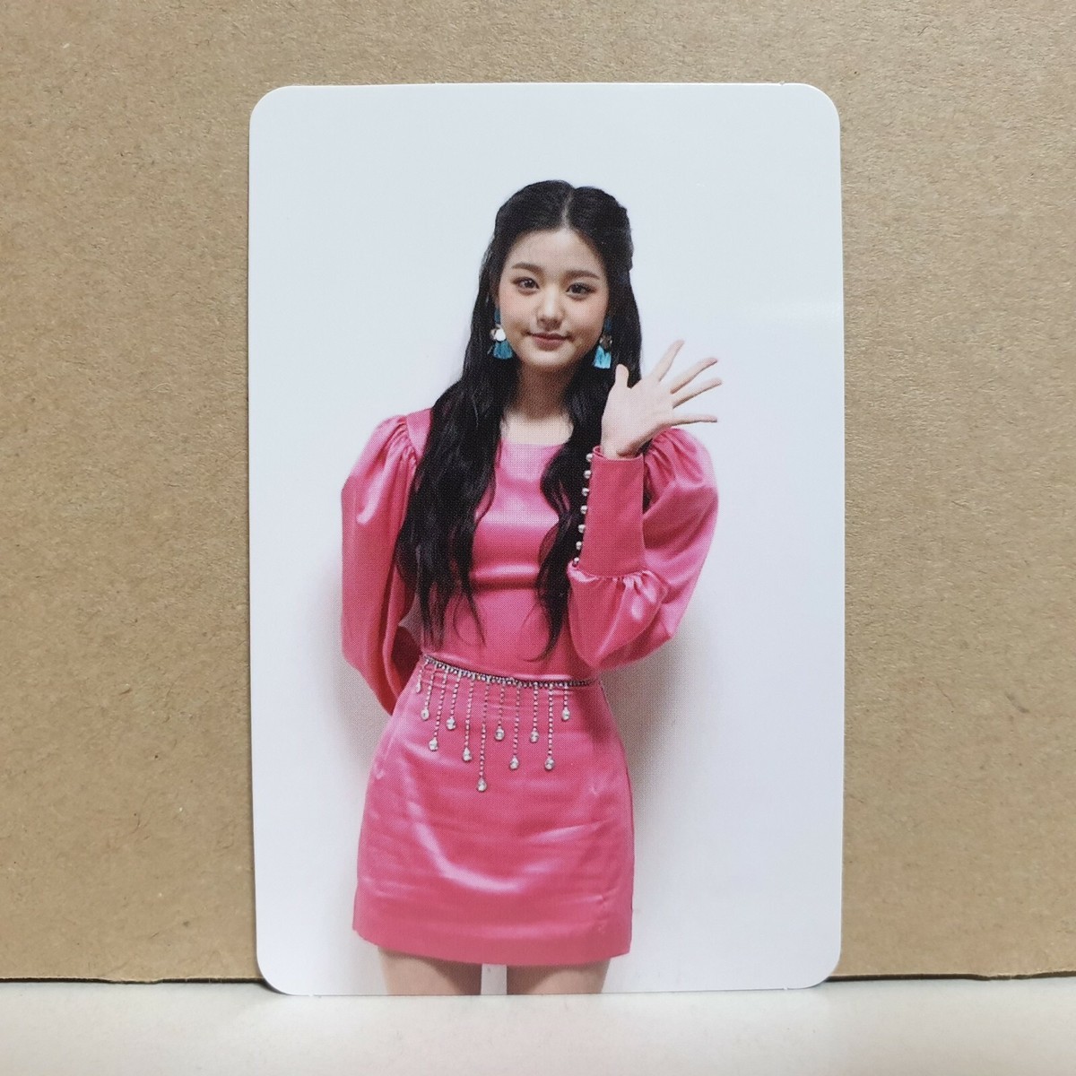 IZ*ONE BLOOM*IZ 1st Album Preorder AR Card Select Member