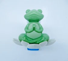 BATH & BODY WORKS WALLFLOWERS MEDITATING YOGA FROG FRAGRANCE NIGHTLIGHT PLUG NEW