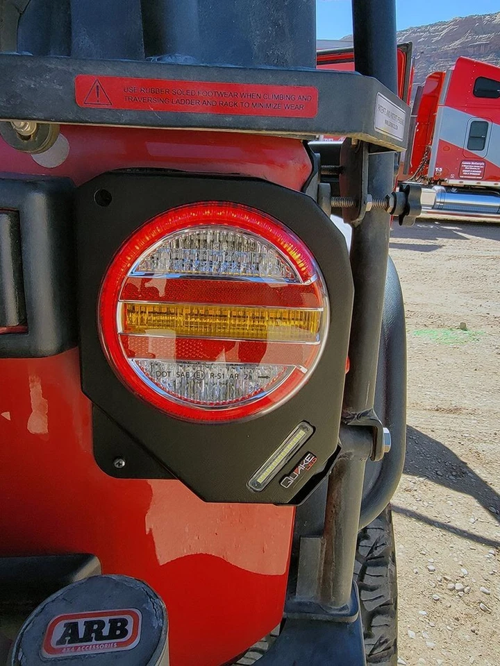 Kit de luces traseras negras Quake LED Metal Serie Tek para Jeep Wrangler 07-18 JK JKU Foto 3 de 4