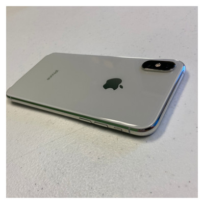 Apple iPhone XS 64GB/256GB Unlocked Silver/Space Gray - Free Shipping!