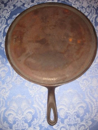 Vintage Antique #9 Wagner Ware Sidney -0- Cast Iron Handled Griddle 1109