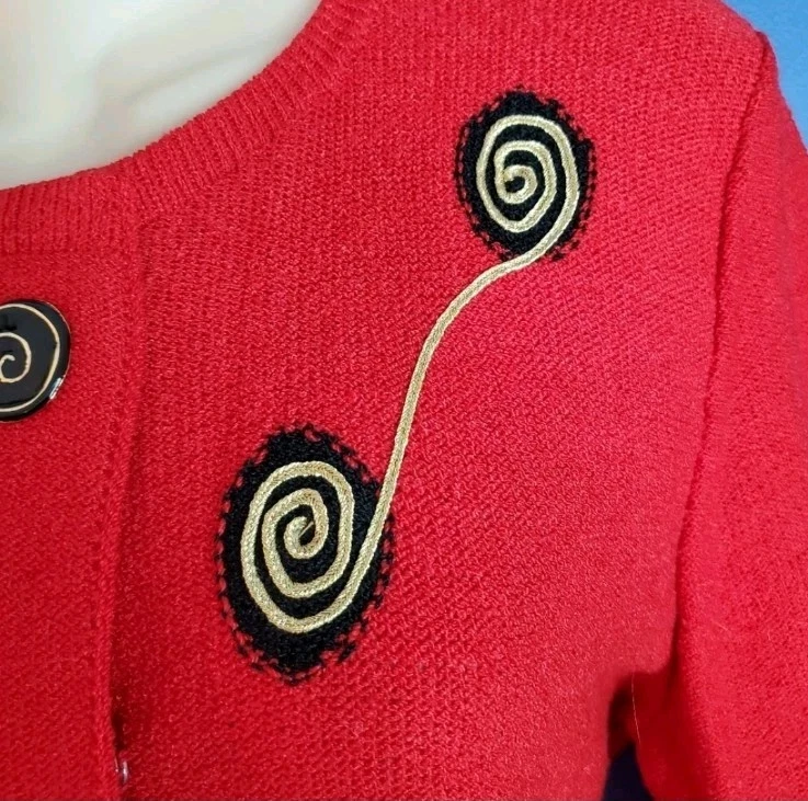 Vestido midi vintage Steve factoryant Neiman Marcus anos 80 anos 90 vermelho preto pregas de botão - Imagem 4 de 4