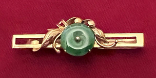 14K and Jade Tie Bar Vintage