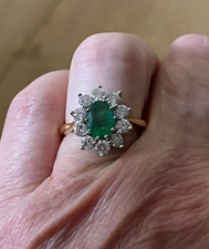 Vintage Oval Emerald & Diamond Cluster Ring in Yellow Gold, Size m Engagement